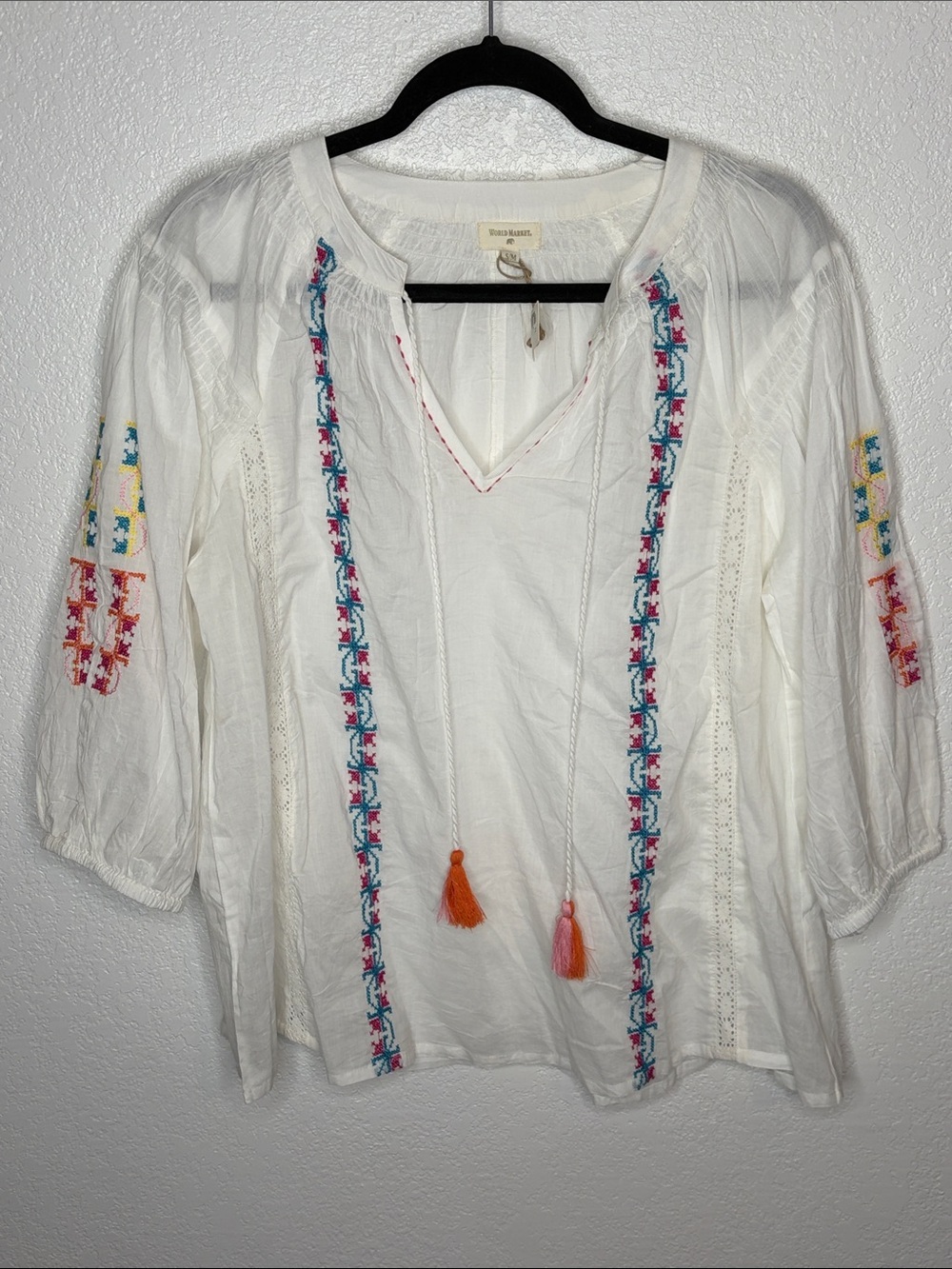 World Market White Cotton Cross Stitch Crochet Lace Boho Top Size Small/Medium